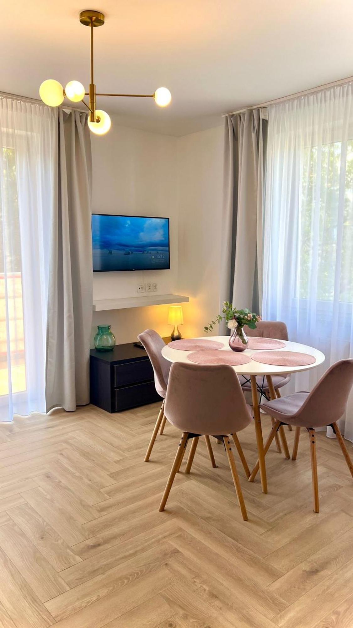 Apartamenty 45Qm Przy Plazy Beach ชวีโนวิชแจ ภายนอก รูปภาพ